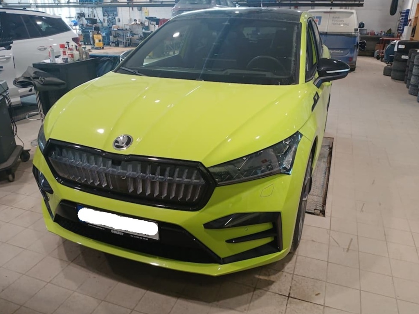 SKODA Enyaq 2023
