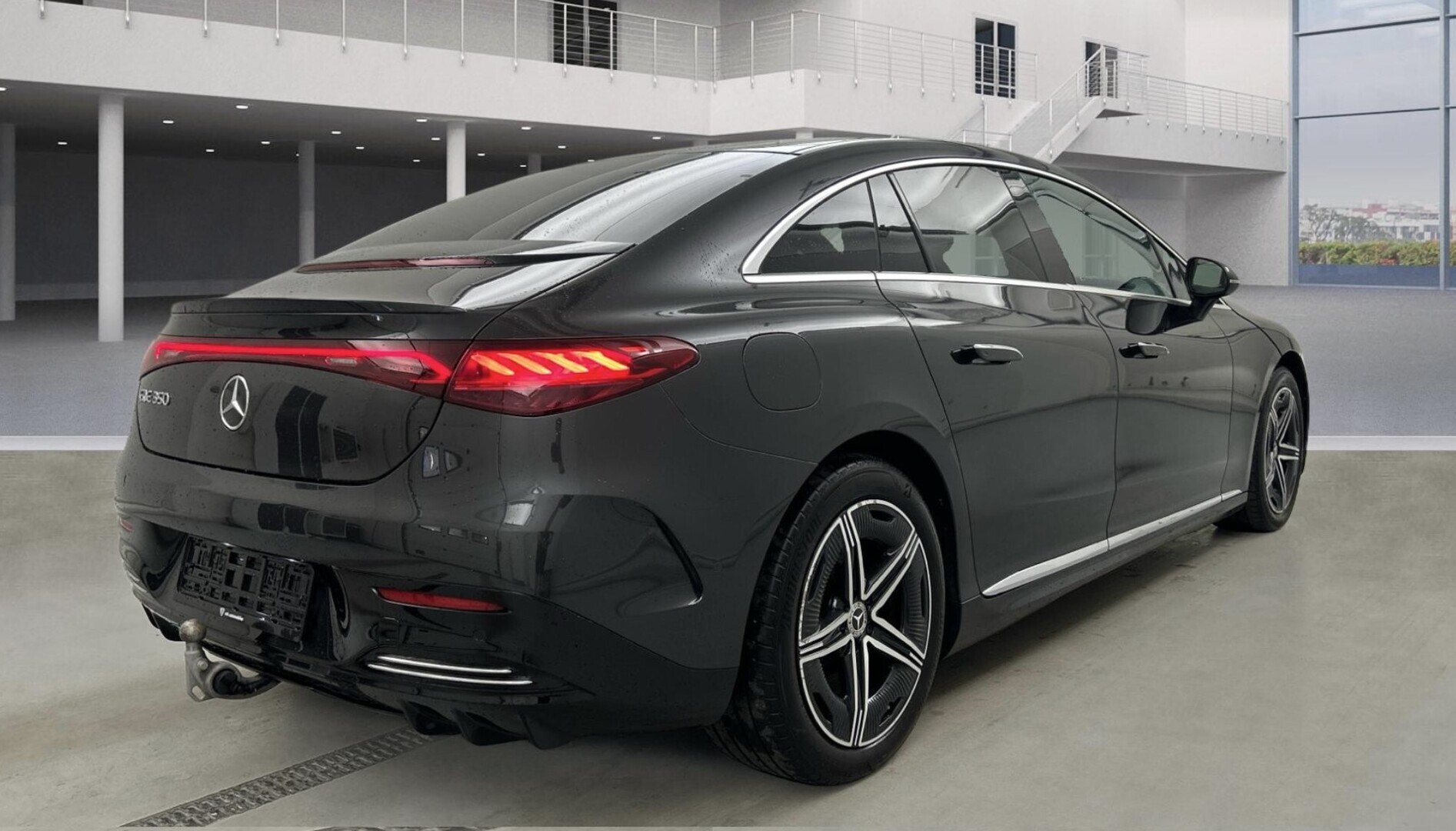 MERCEDES-BENZ EQE 2023