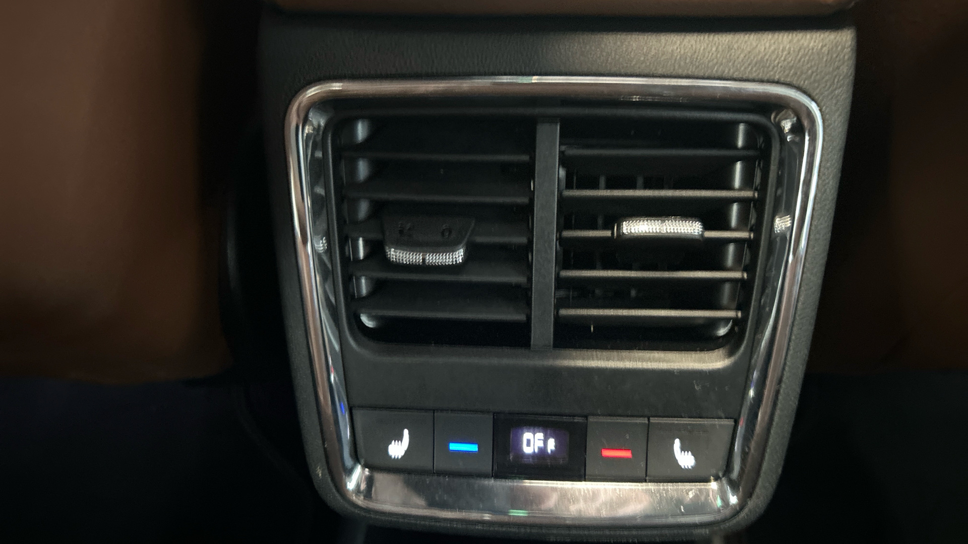 SKODA Enyaq 2023