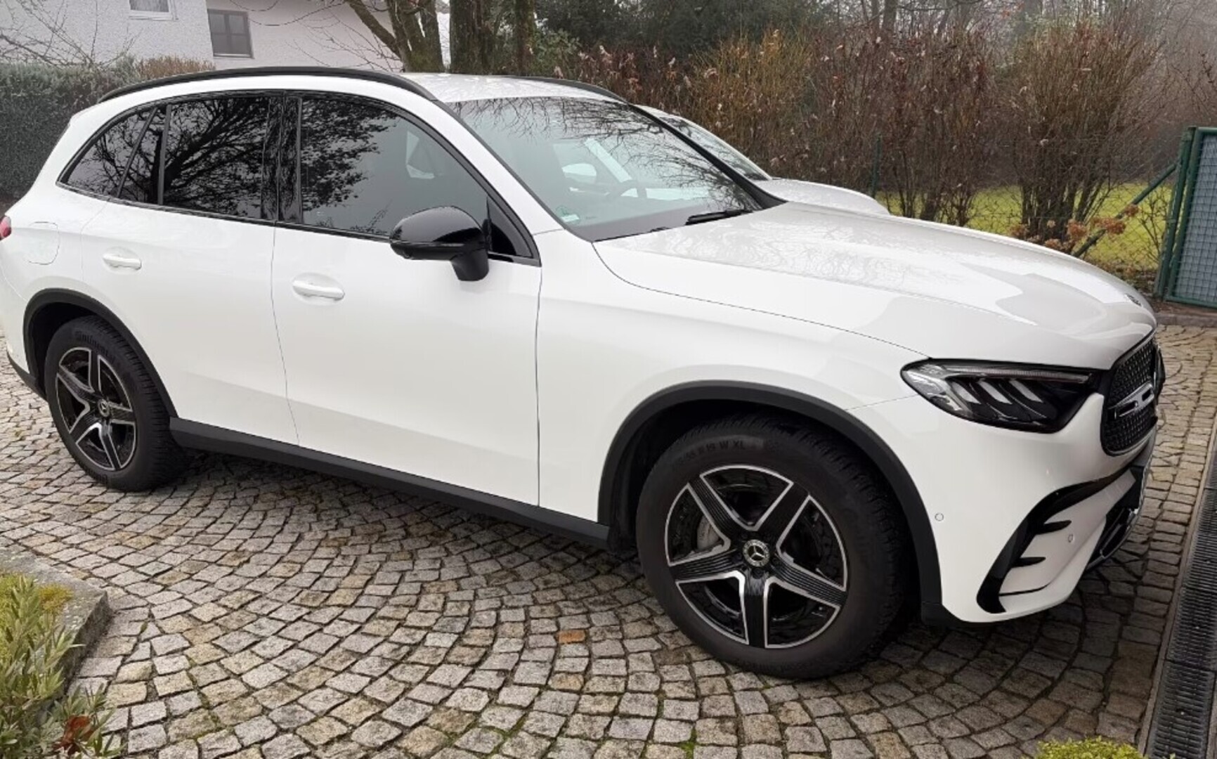 MERCEDES-BENZ GLC 2024