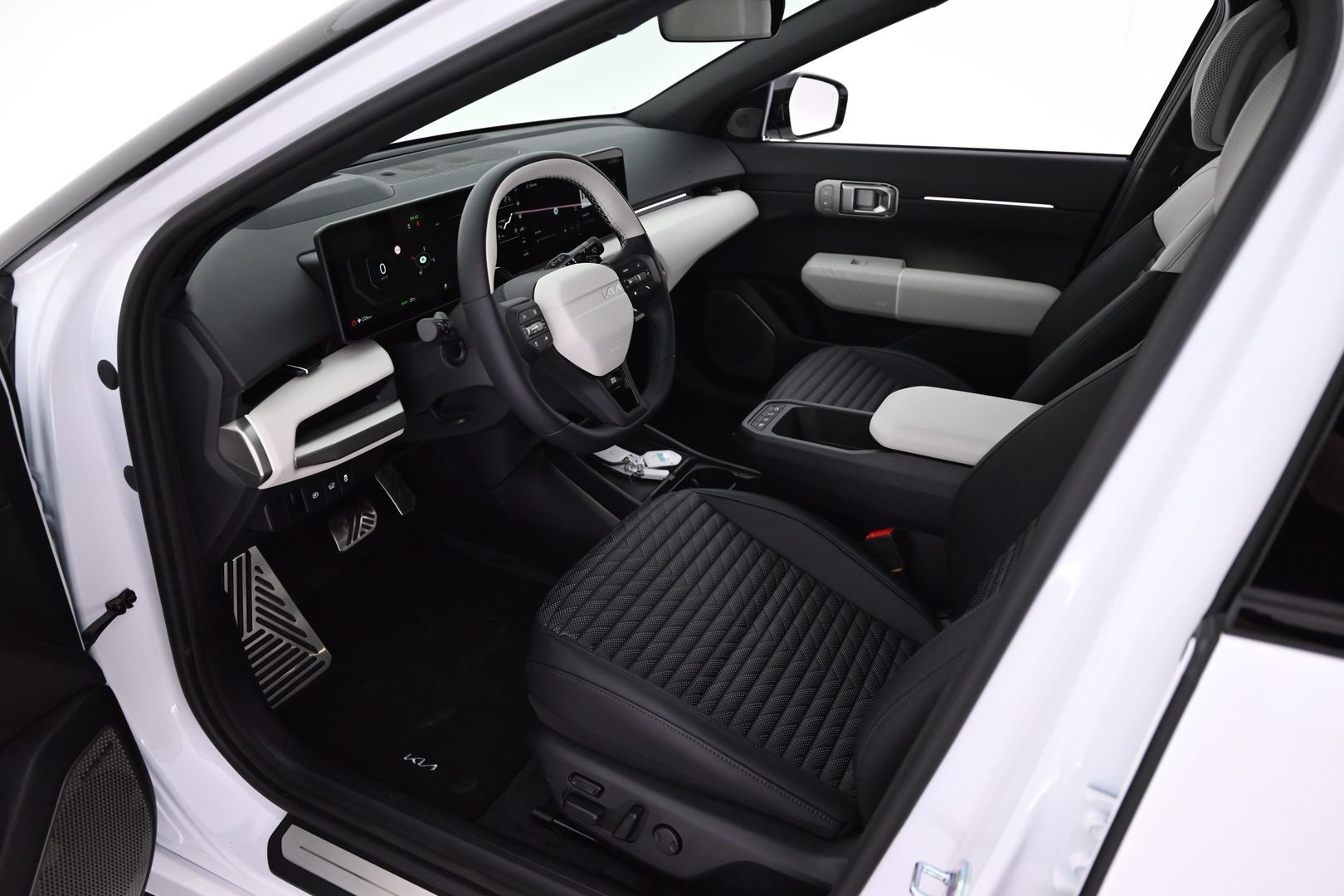 KIA EV4 2026