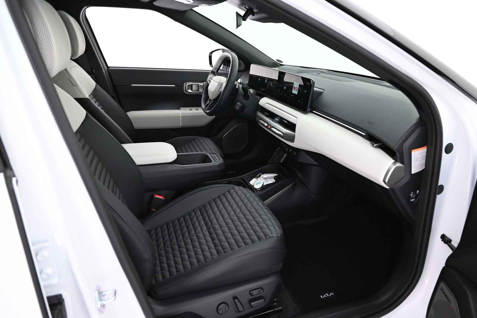 KIA EV4 2026