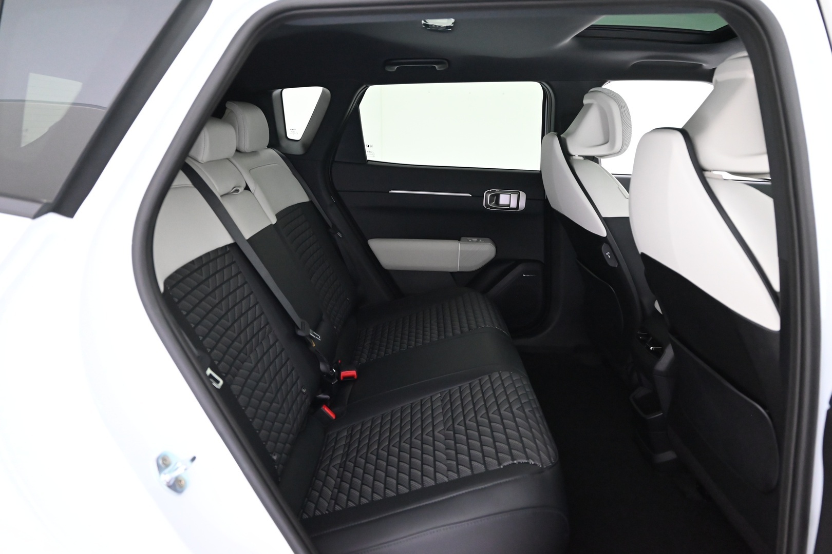 KIA EV4 2026