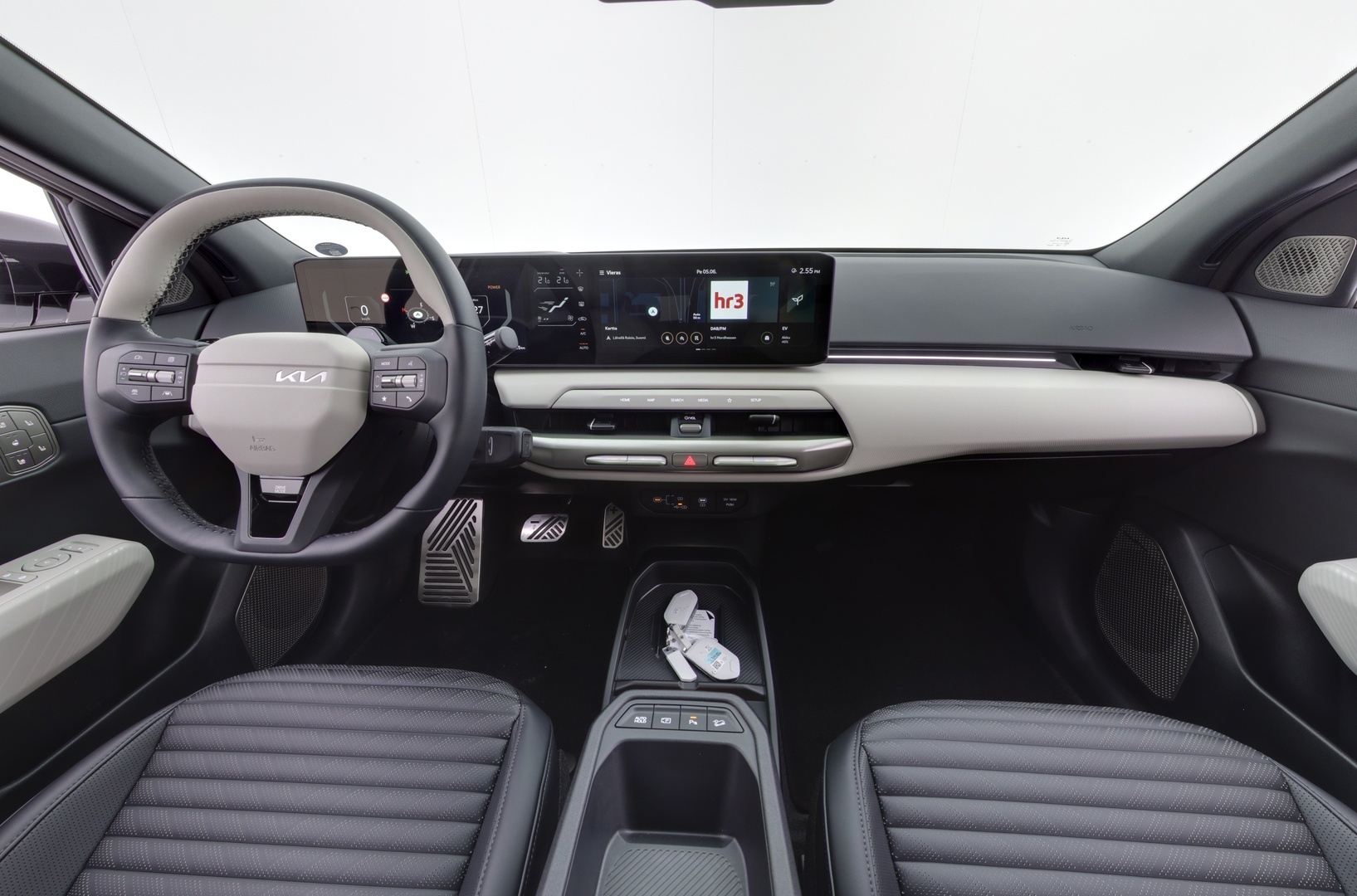 KIA EV4 2026