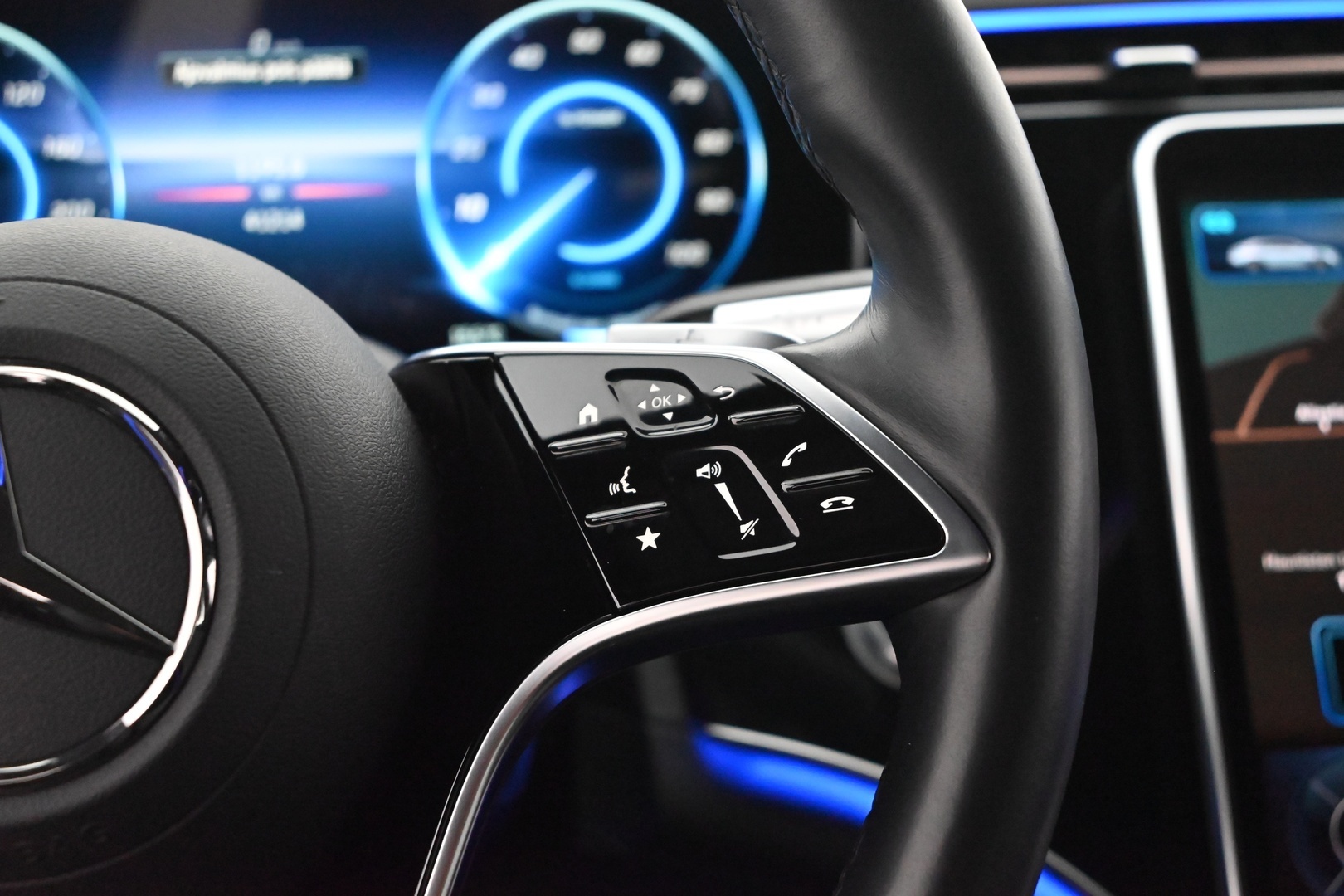 MERCEDES-BENZ EQS 2022