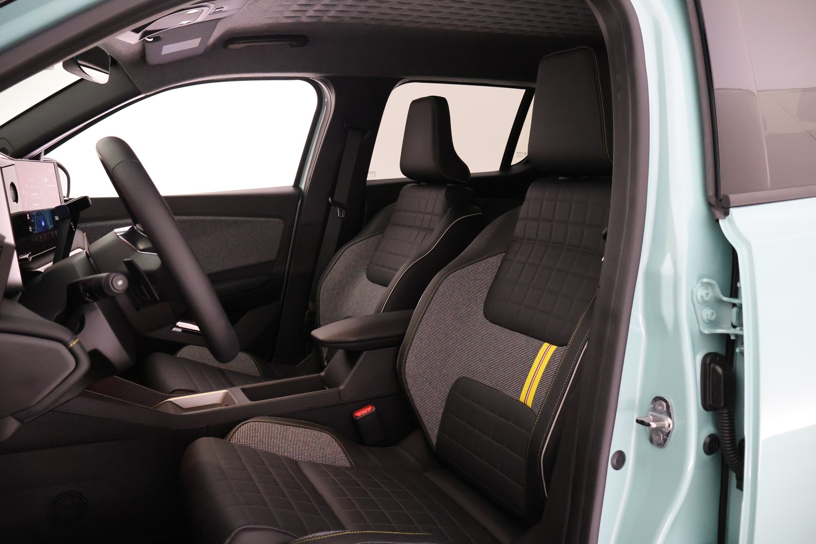 RENAULT 4 2025