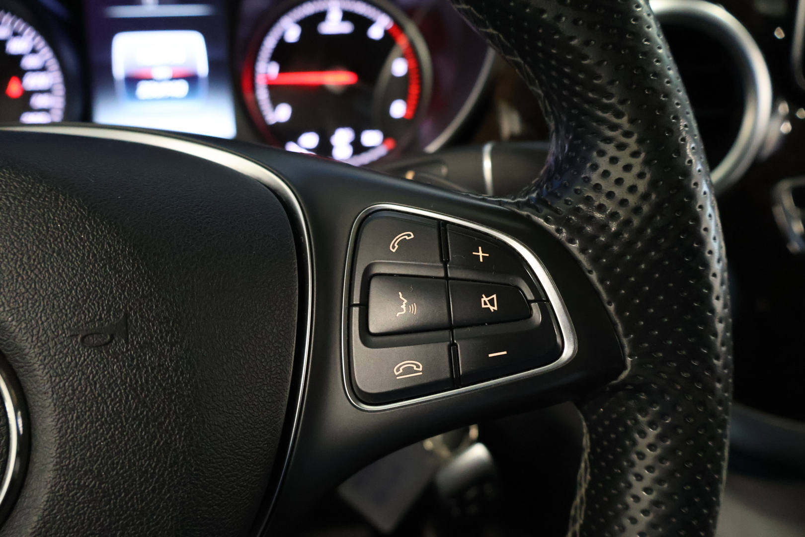 MERCEDES-BENZ V 2017