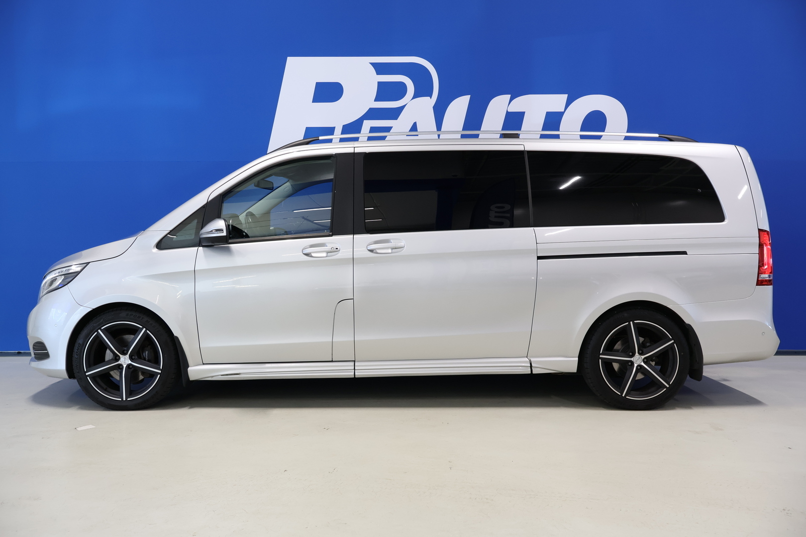 MERCEDES-BENZ V 2017