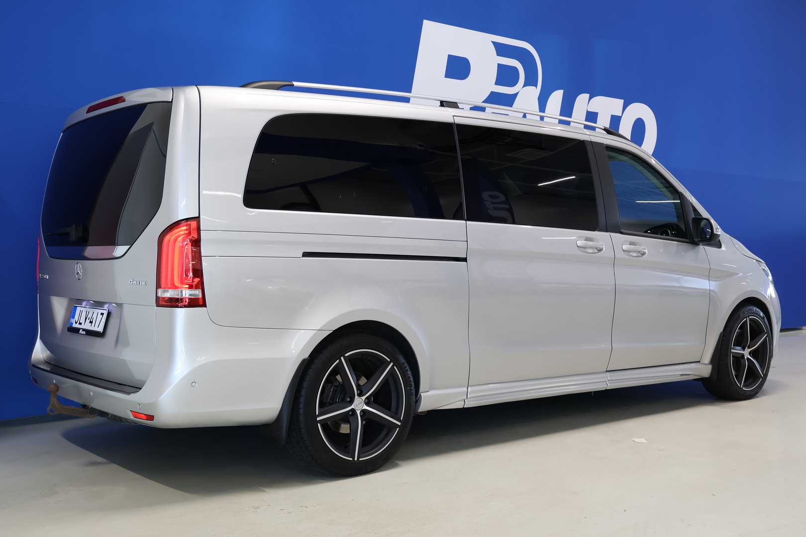 MERCEDES-BENZ V 2017