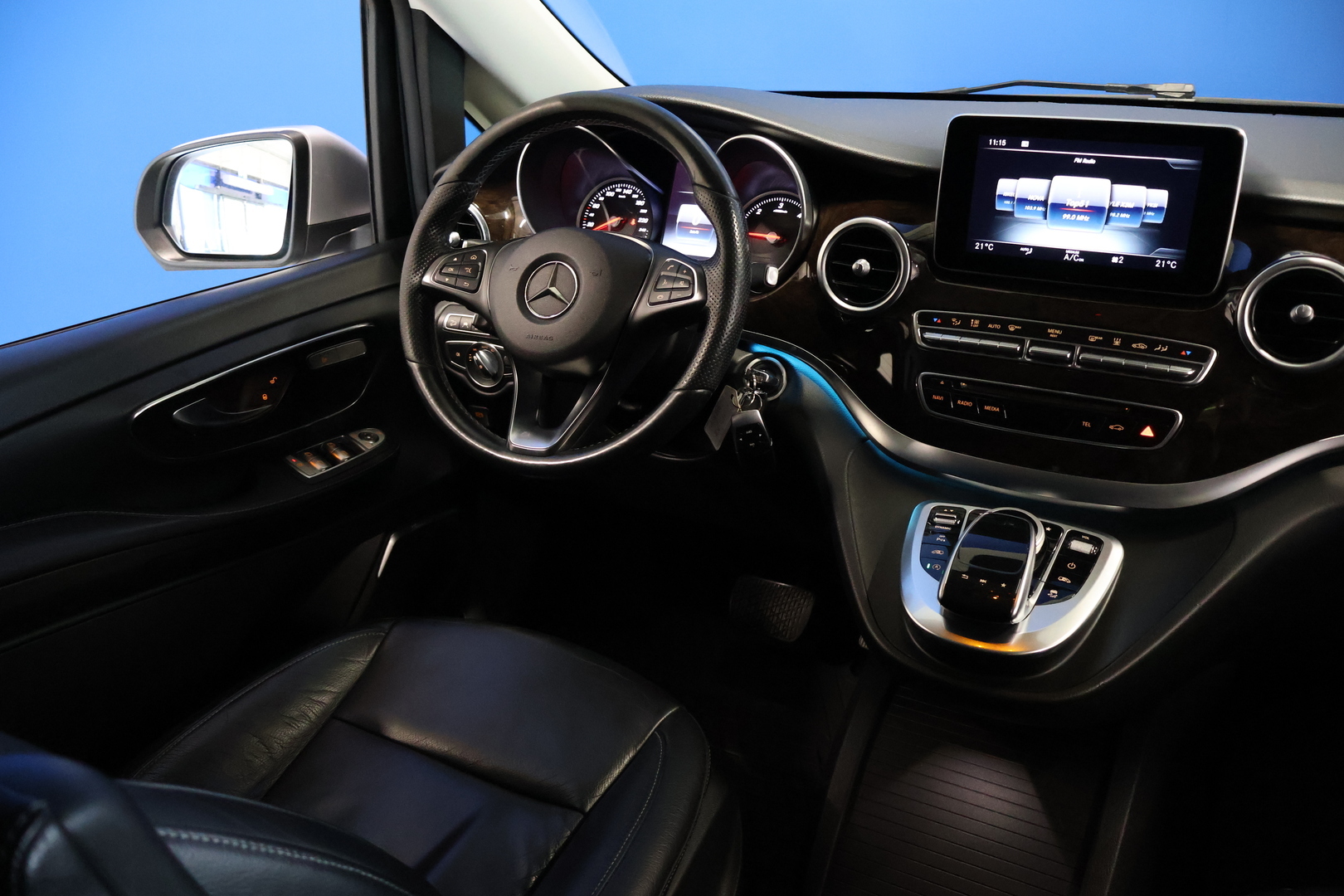 MERCEDES-BENZ V 2017