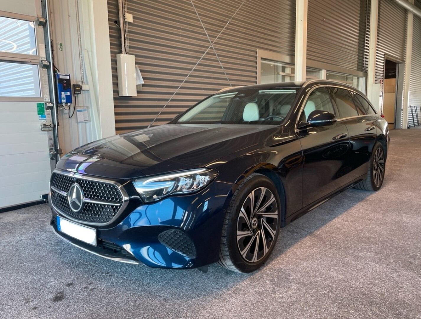 MERCEDES-BENZ E 2024