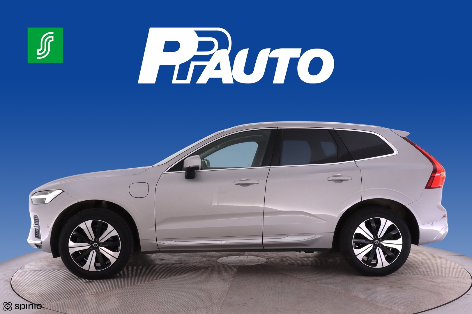 VOLVO XC60 2023