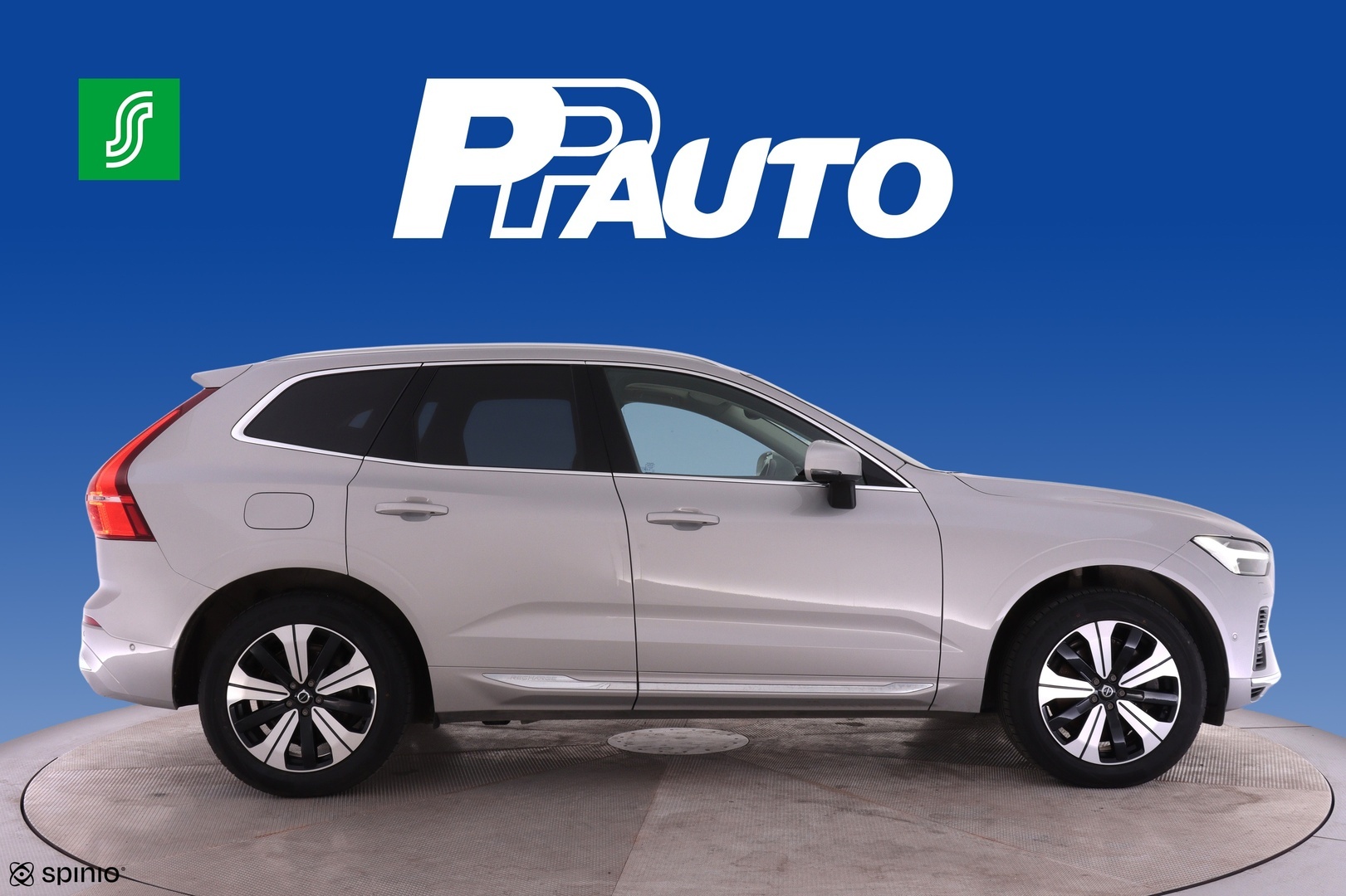 VOLVO XC60 2023