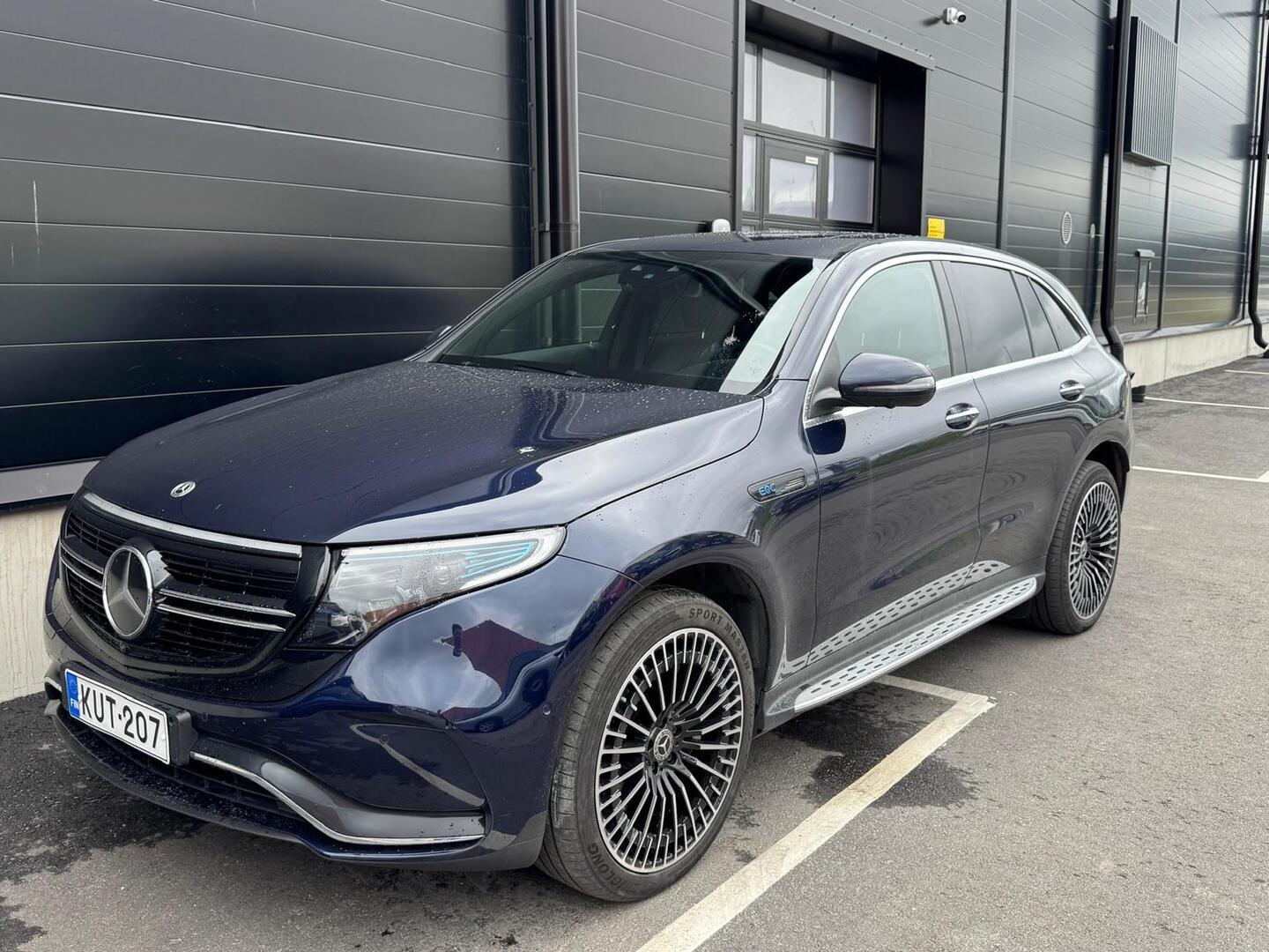 MERCEDES-BENZ EQC 2023