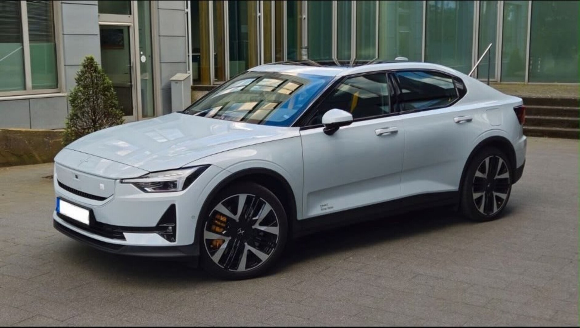 POLESTAR 2 2024