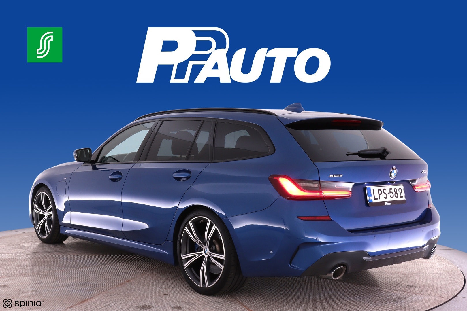 BMW 330 2021
