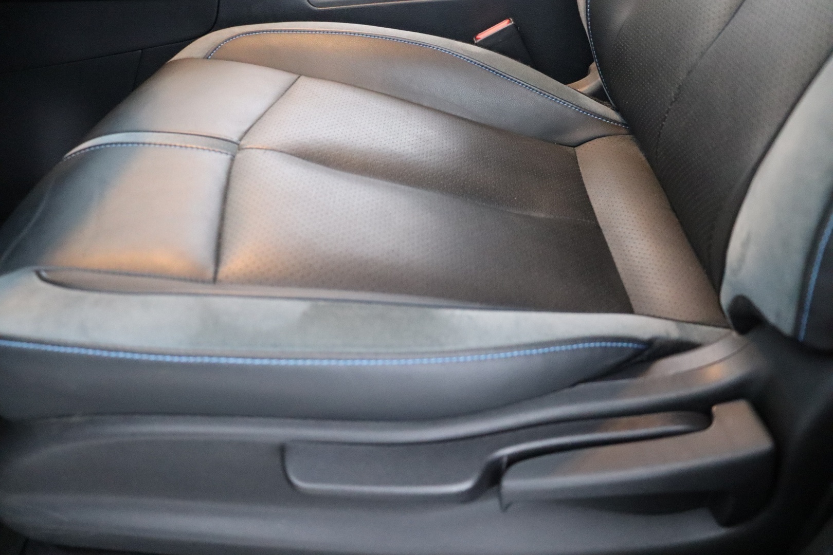 NISSAN Leaf 2022