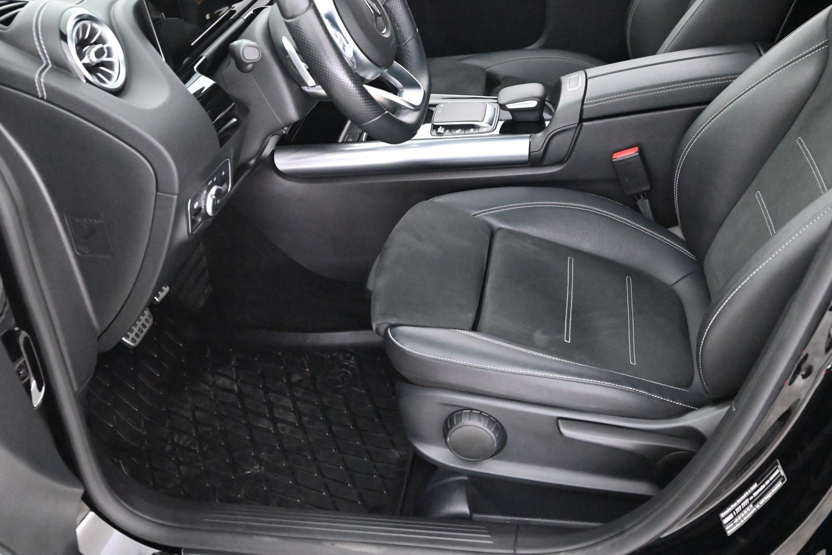 MERCEDES-BENZ B 2020