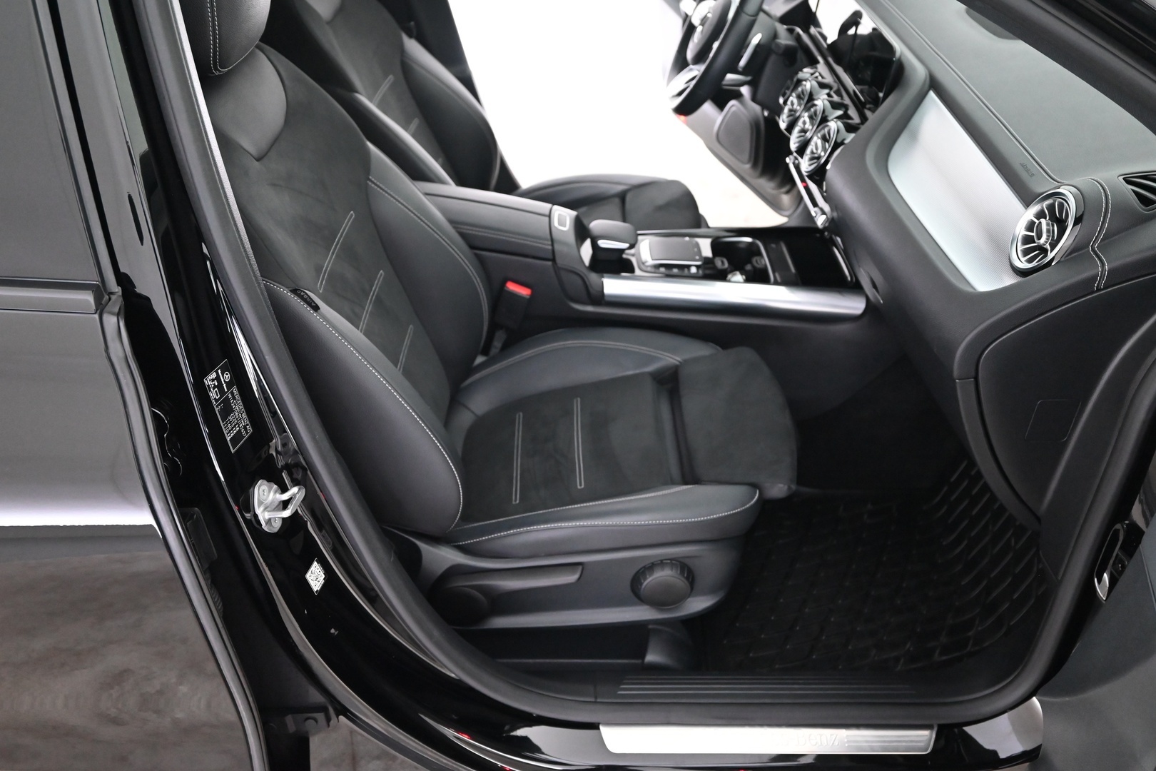 MERCEDES-BENZ B 2020