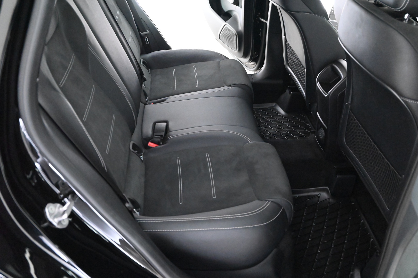 MERCEDES-BENZ B 2020