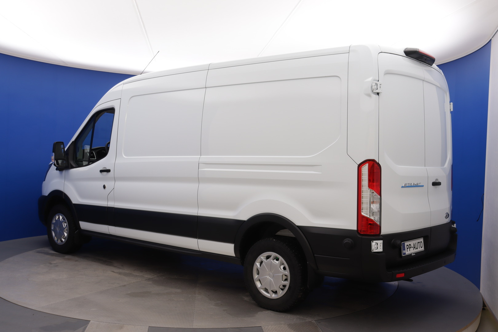 FORD TRANSIT 2022