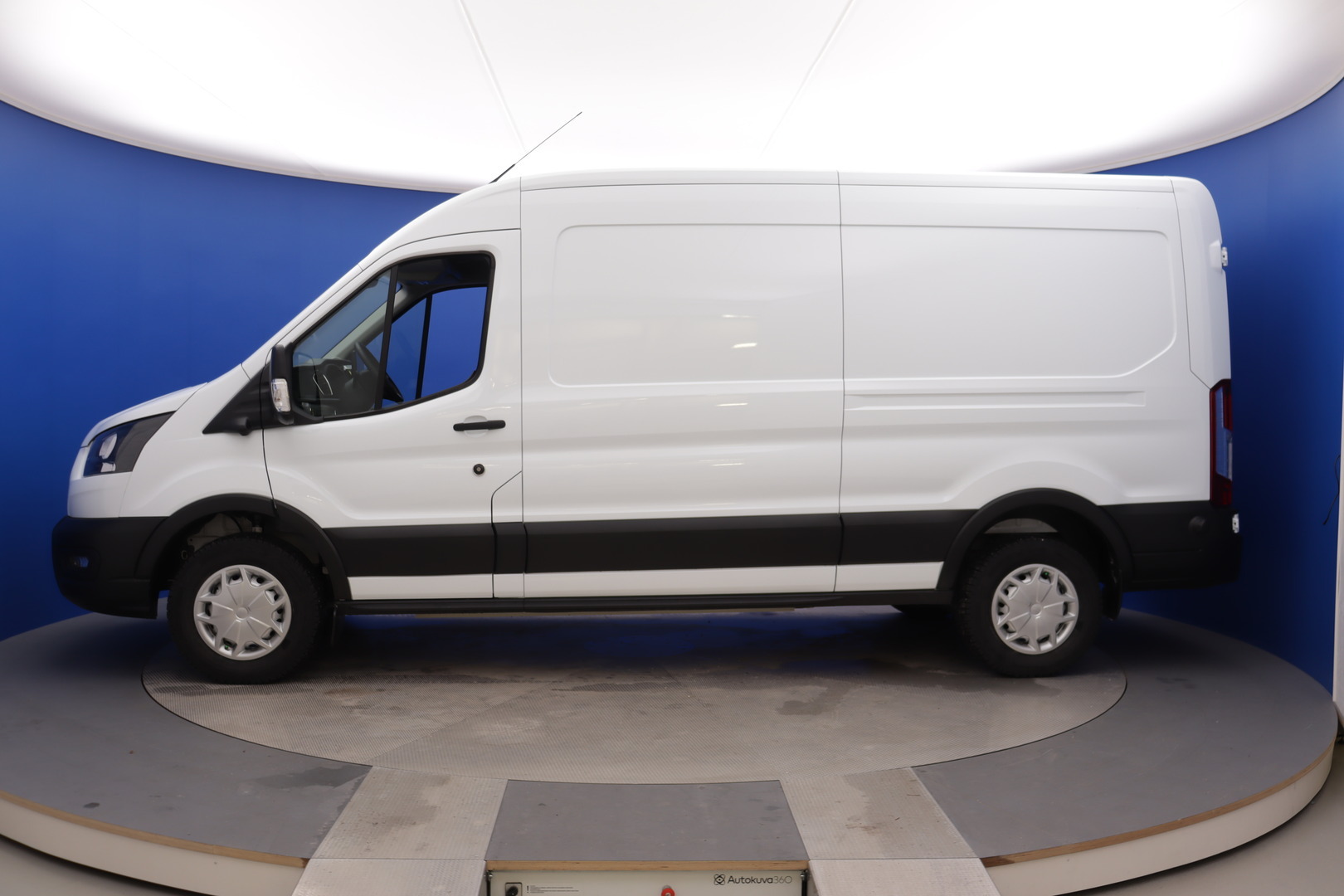 FORD TRANSIT 2022