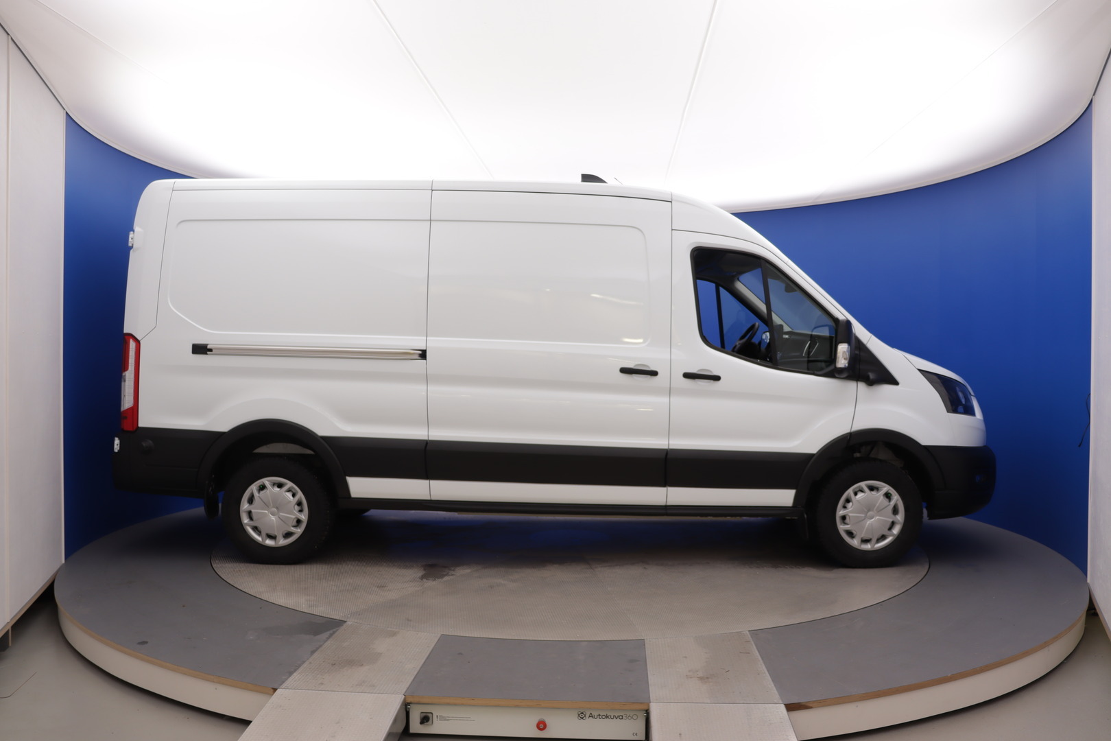 FORD TRANSIT 2022