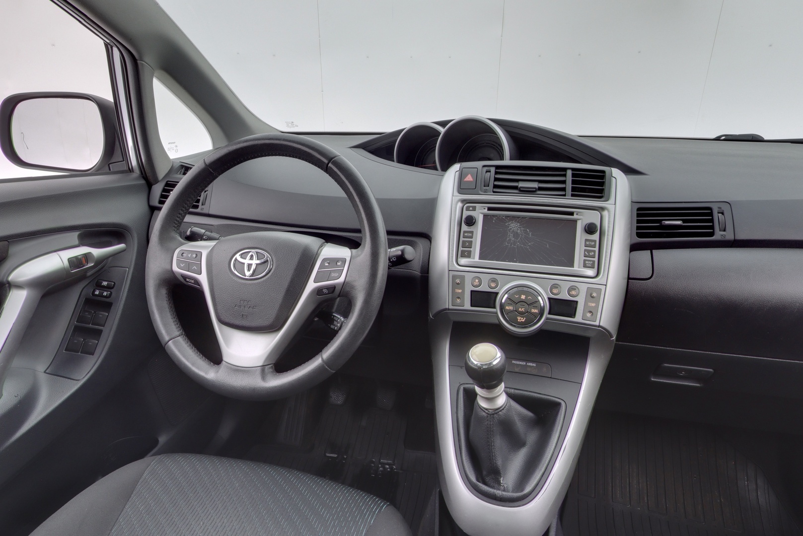 TOYOTA Verso 2012