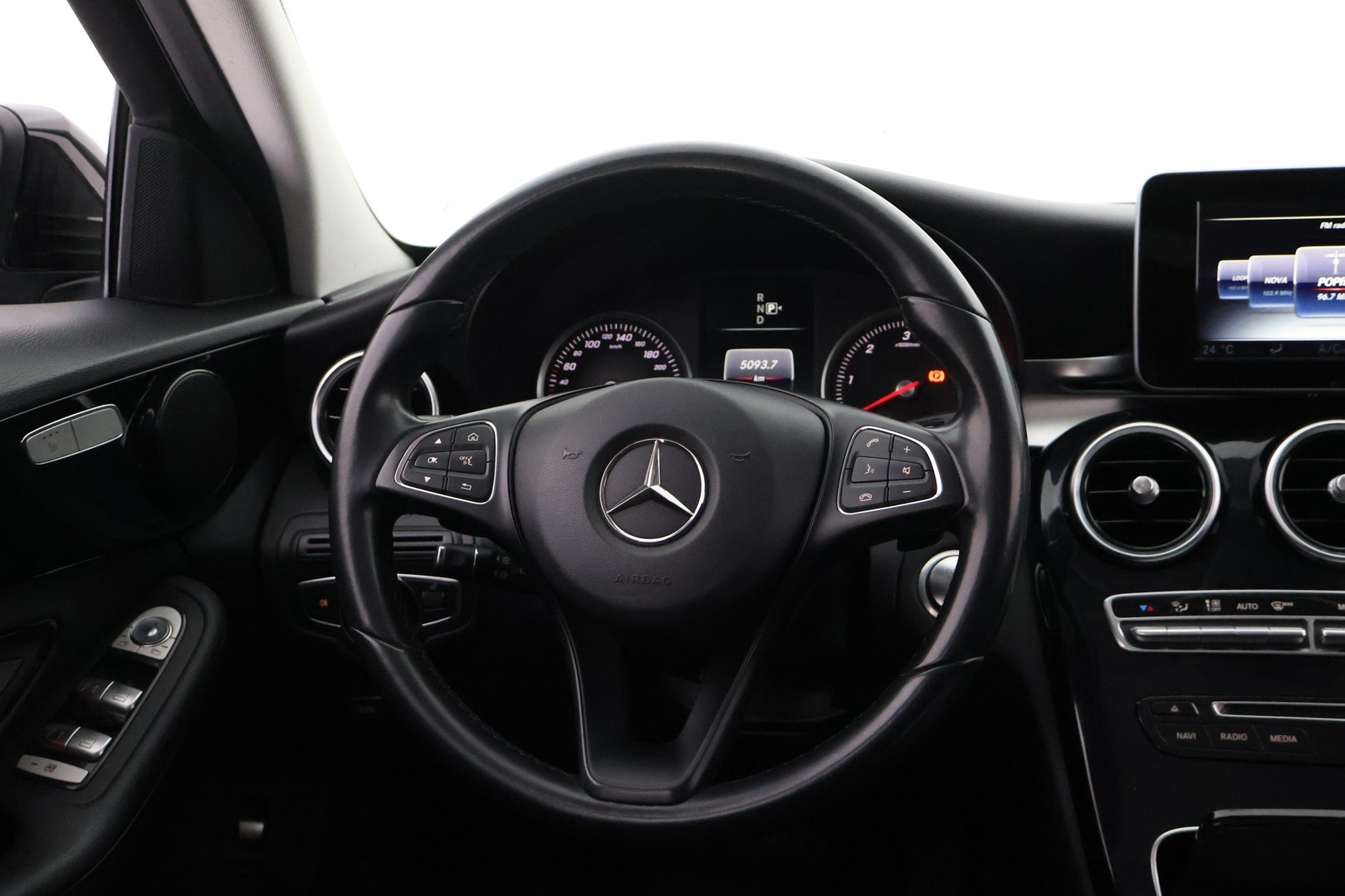 MERCEDES-BENZ C 2016