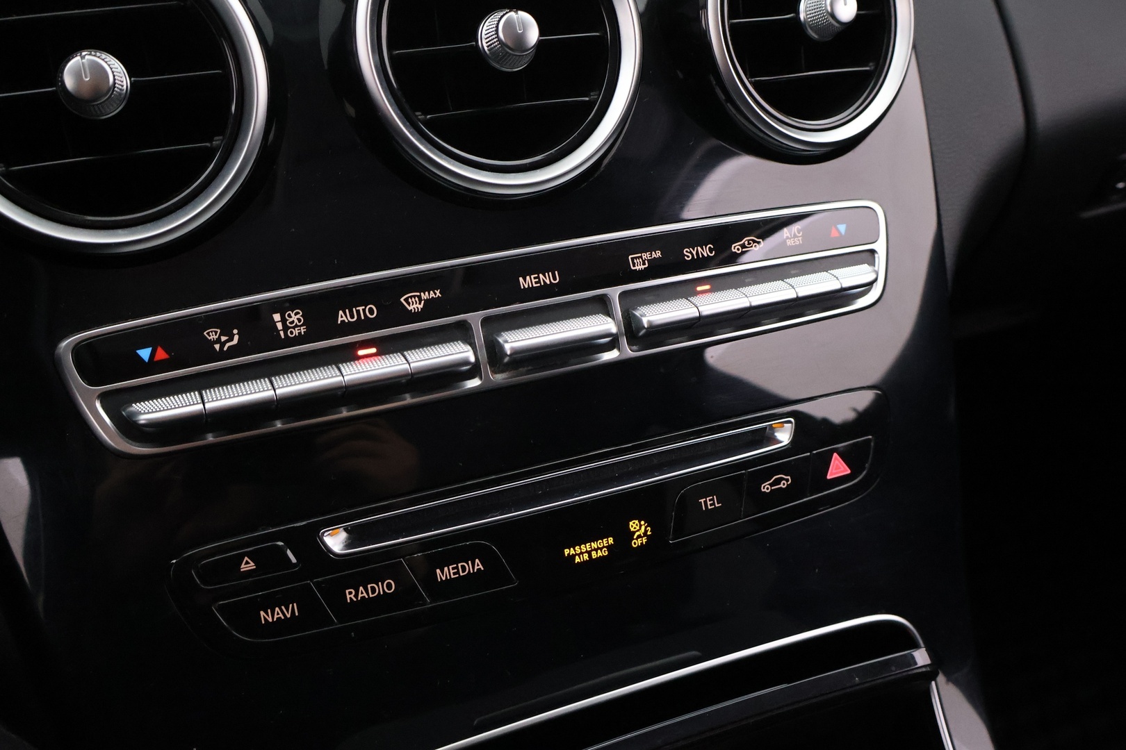 MERCEDES-BENZ C 2016