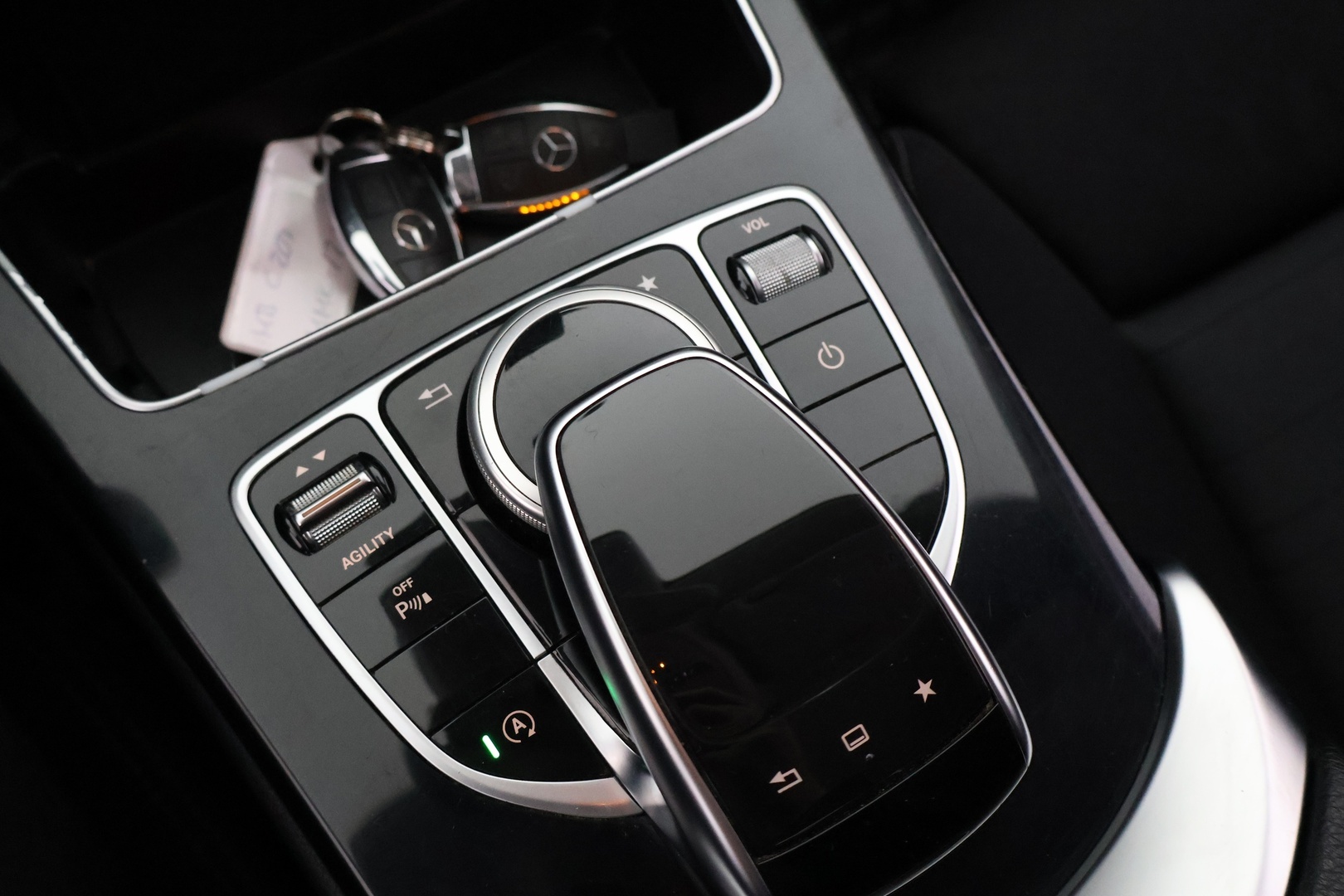 MERCEDES-BENZ C 2016