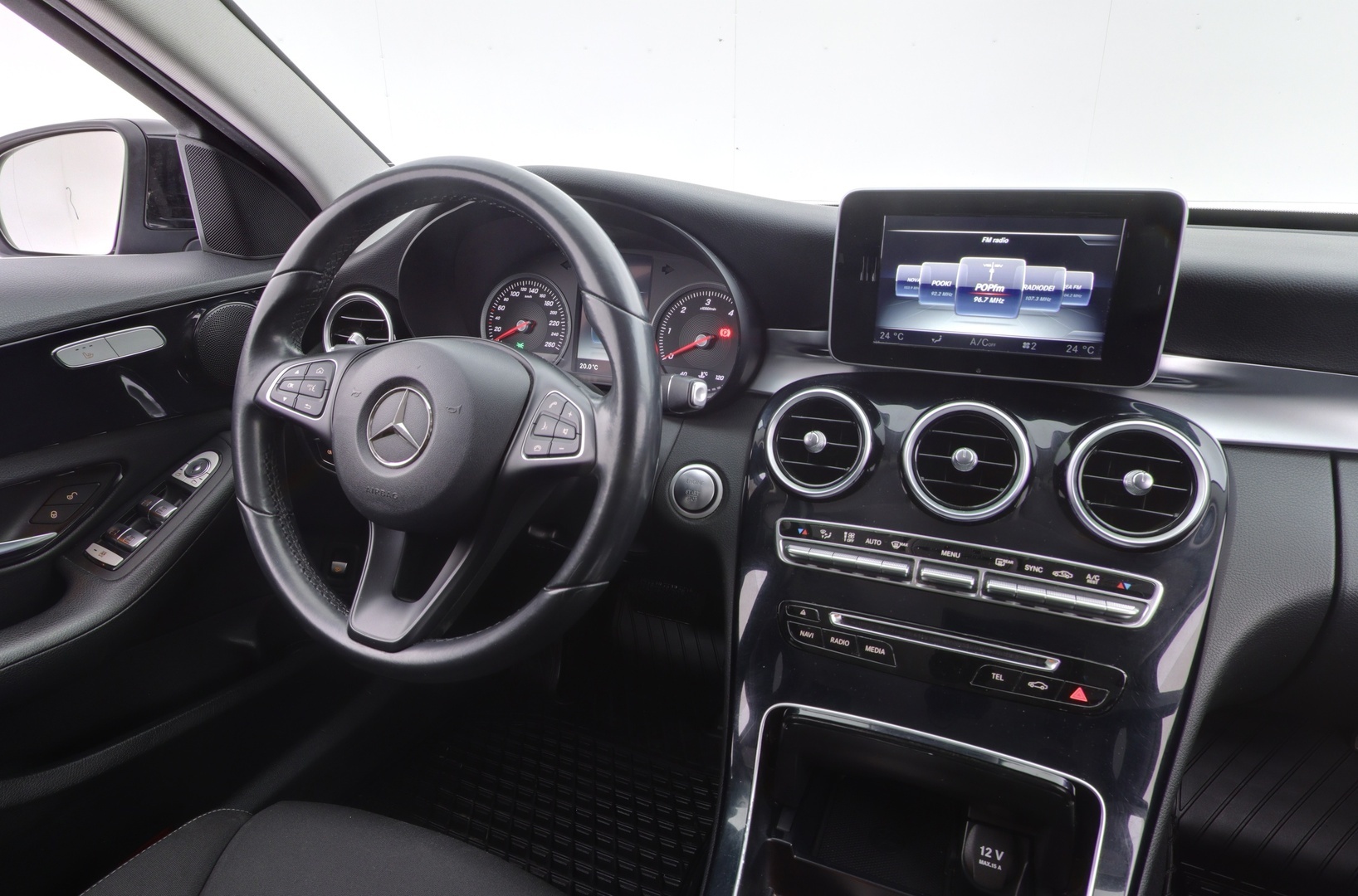 MERCEDES-BENZ C 2016