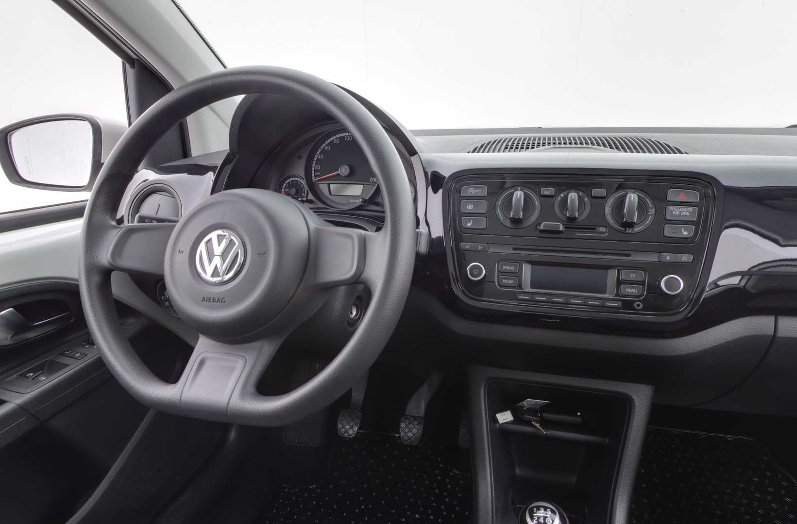 VOLKSWAGEN up! 2015