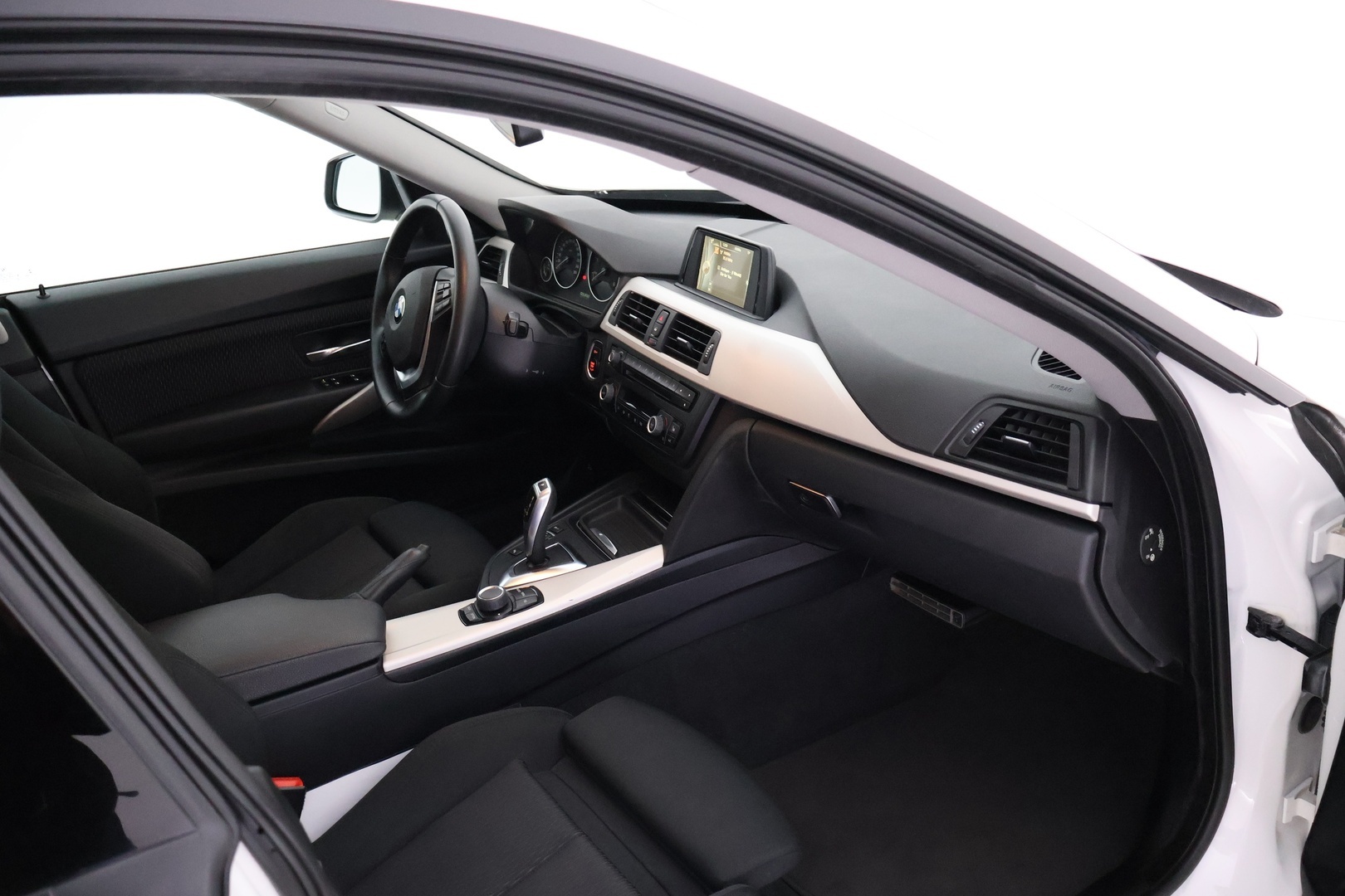 BMW 320 Gran Turismo 2016