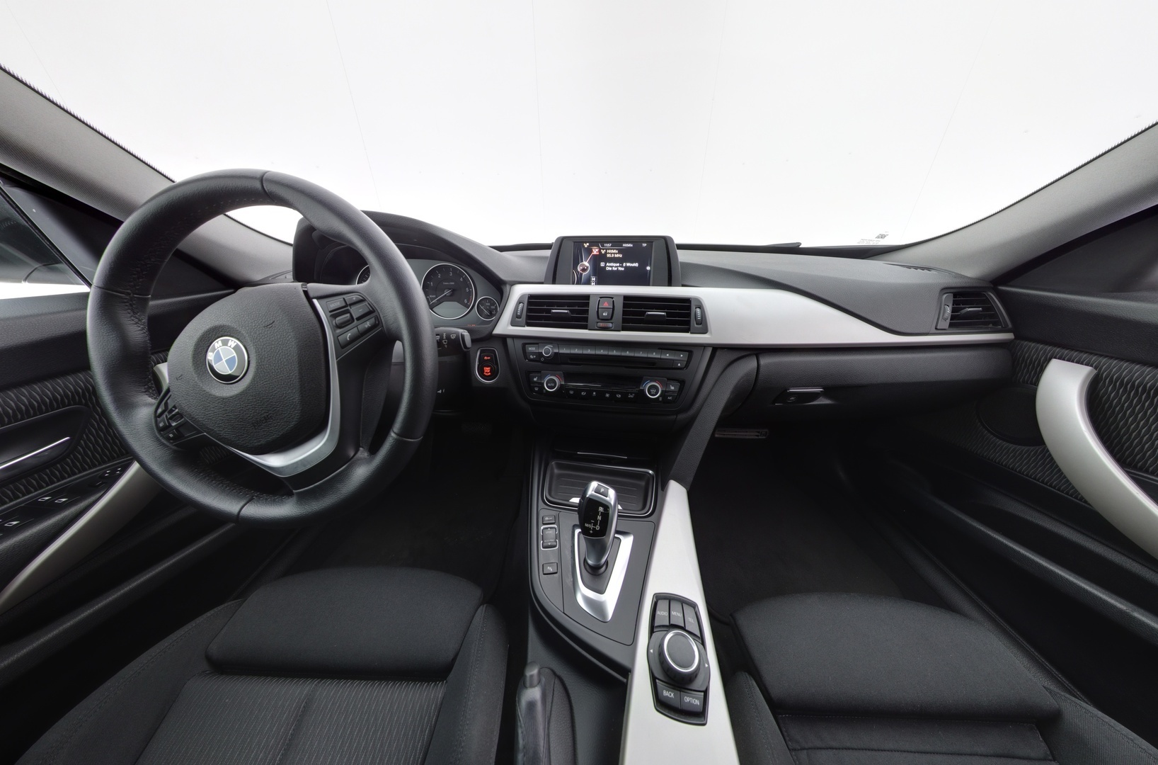 BMW 320 Gran Turismo 2016