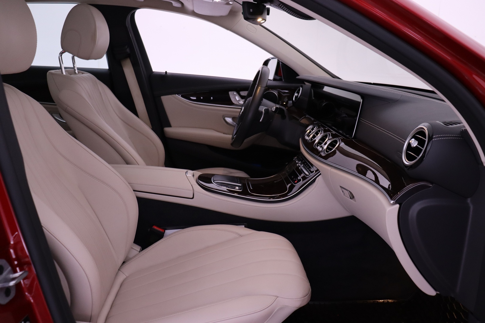 MERCEDES-BENZ E 2021