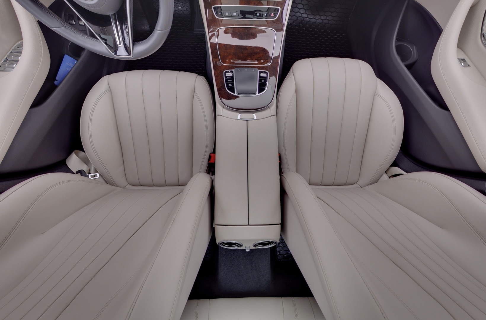 MERCEDES-BENZ E 2021
