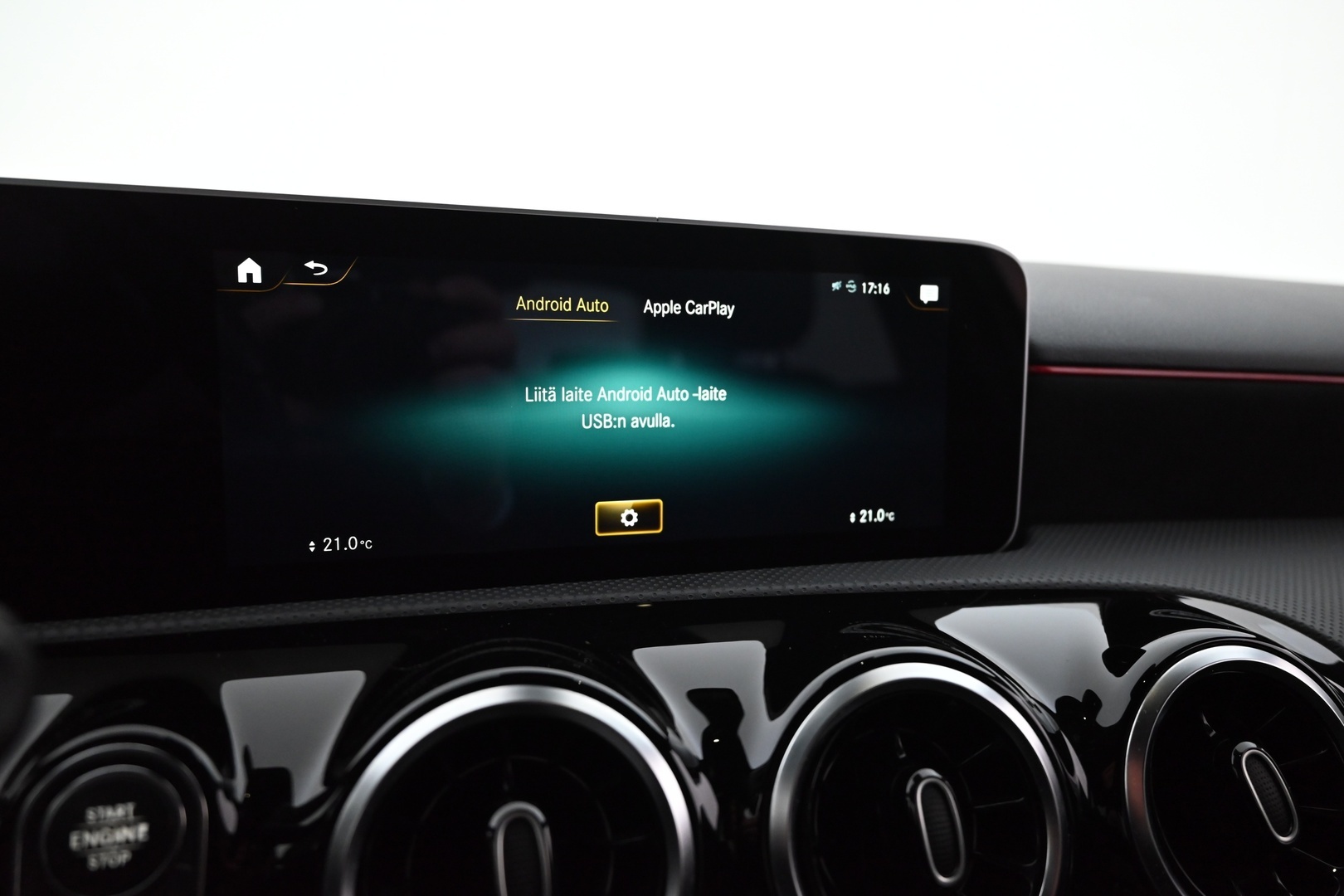 MERCEDES-BENZ A 2020