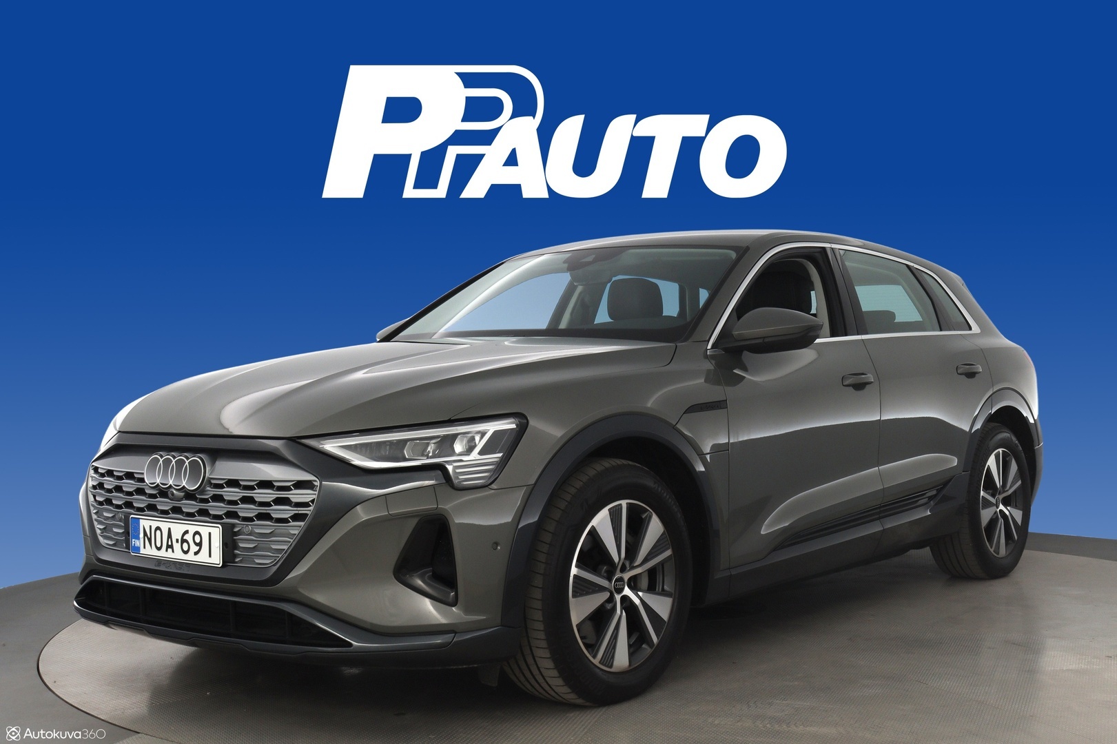 AUDI Q8 e-tron 2024