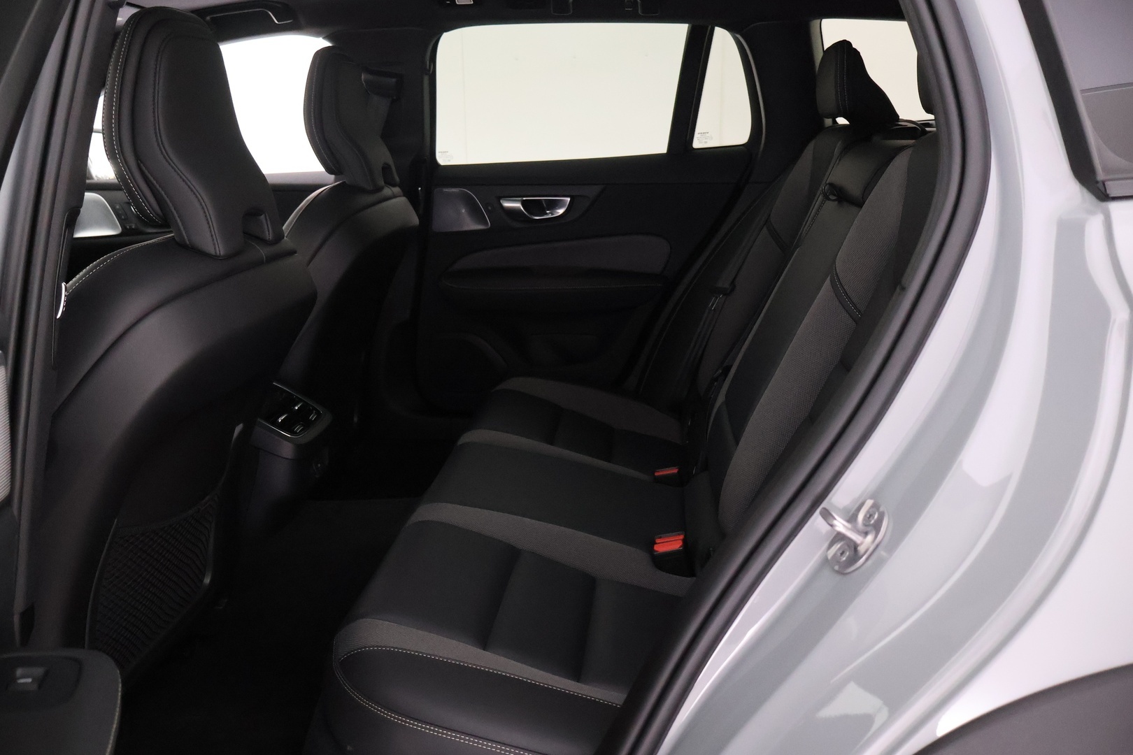 VOLVO V60 Cross Country 2024