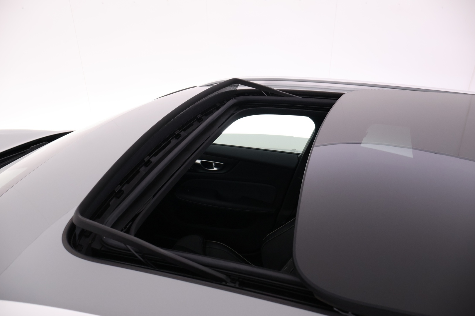 VOLVO V60 Cross Country 2024