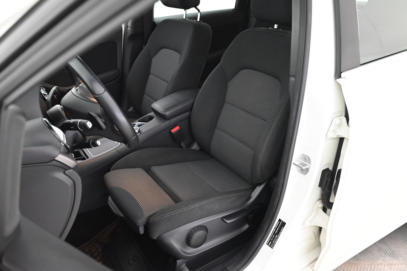 MERCEDES-BENZ B 2018