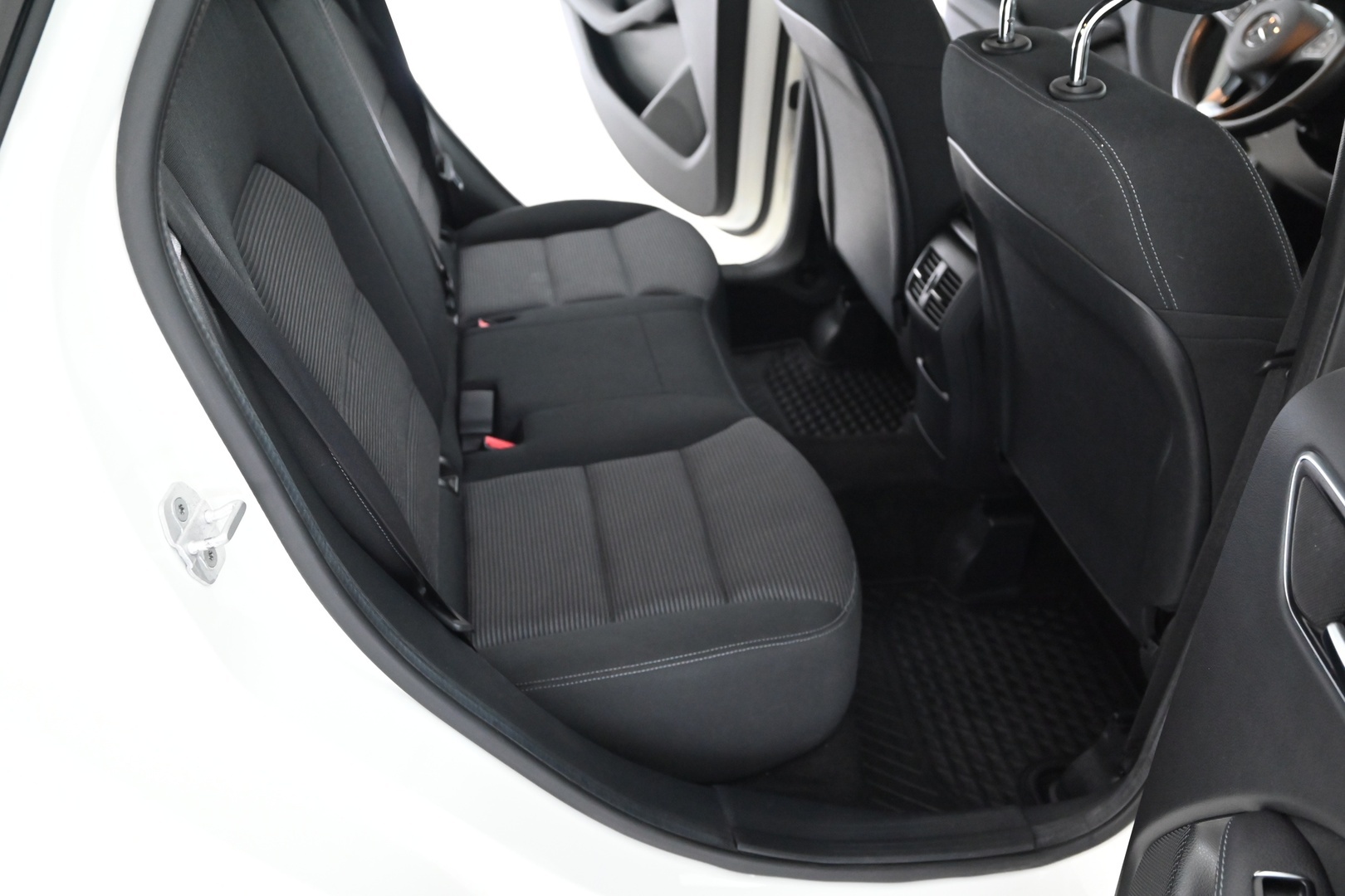 MERCEDES-BENZ B 2018
