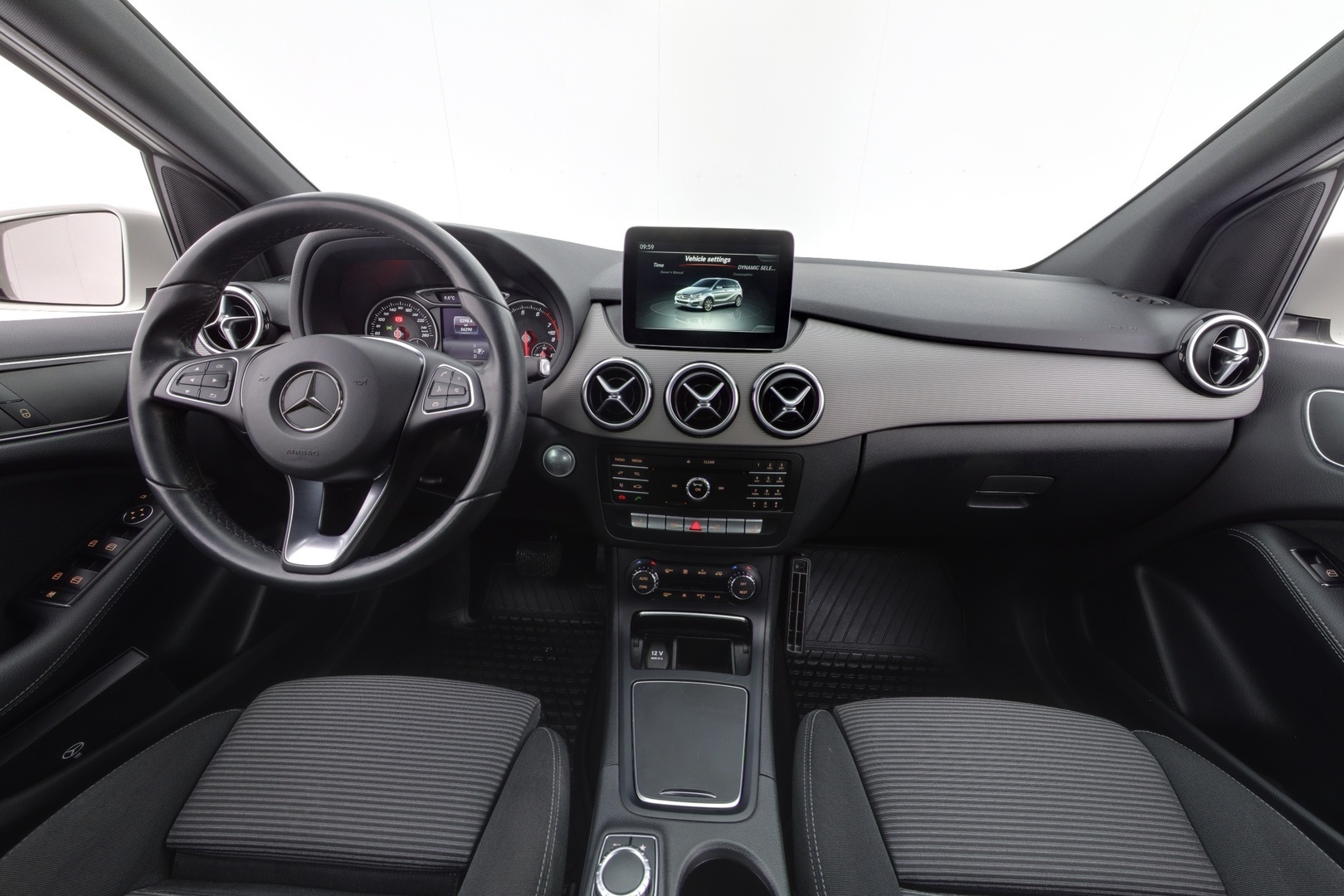 MERCEDES-BENZ B 2018