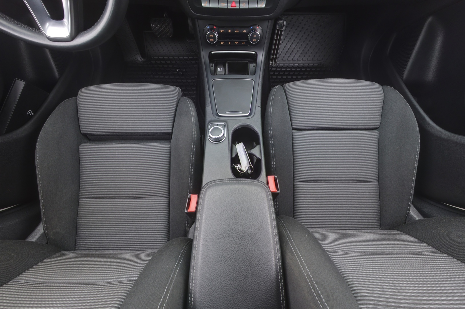 MERCEDES-BENZ B 2018