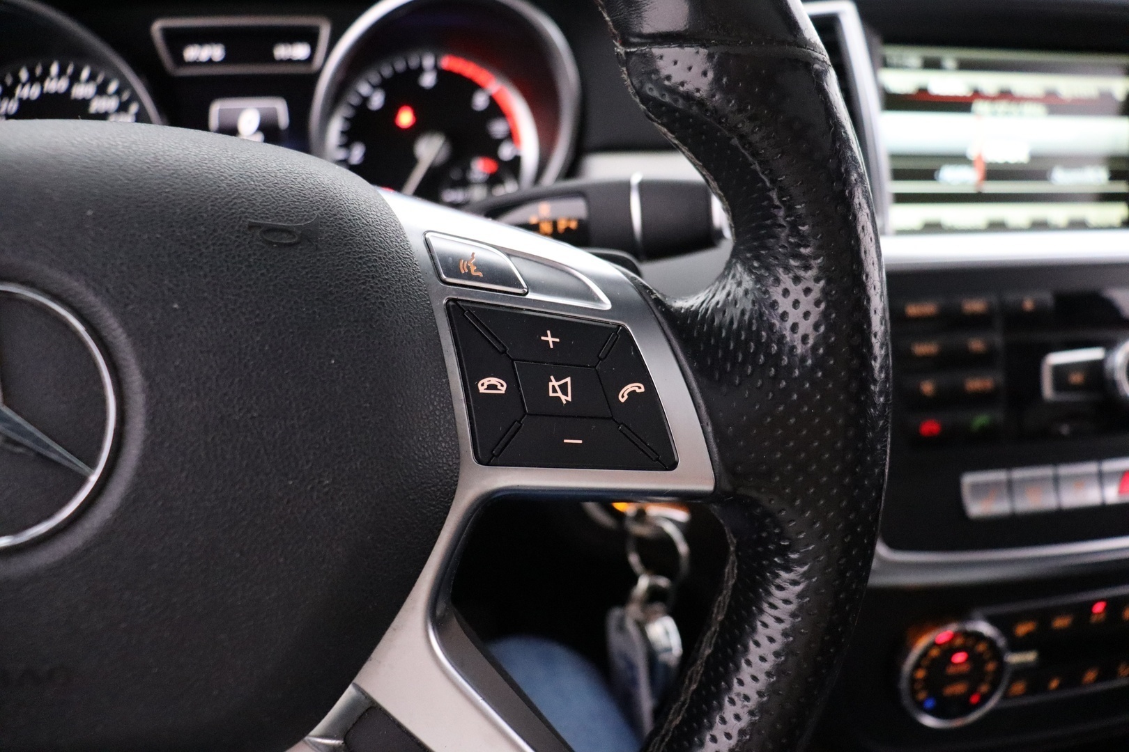 MERCEDES-BENZ ML 2014