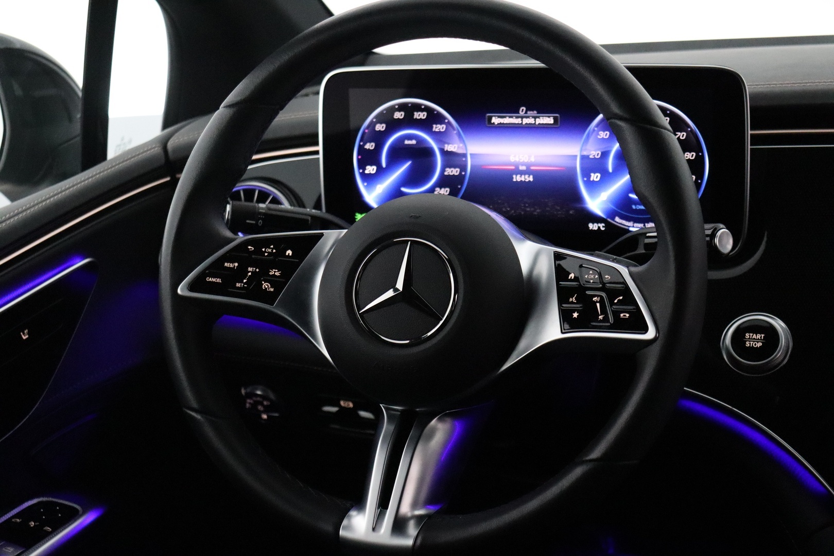 MERCEDES-BENZ EQE 2024