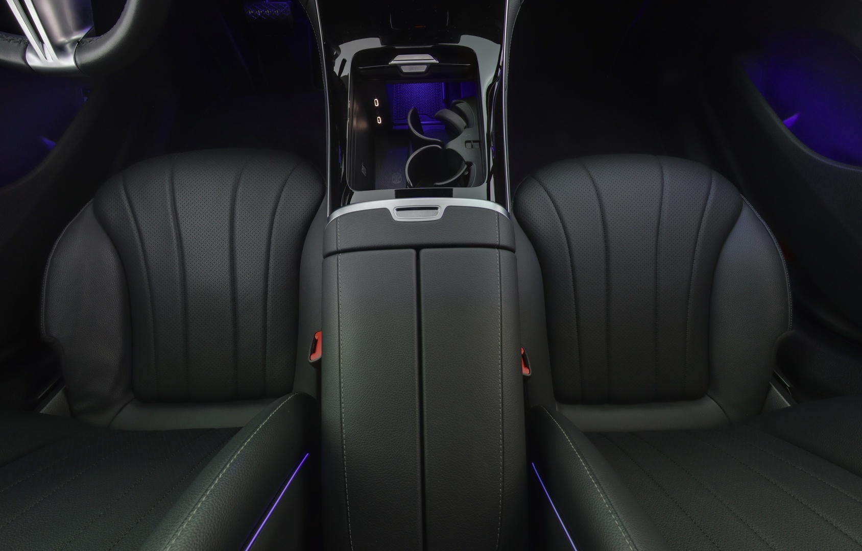 MERCEDES-BENZ EQE 2024