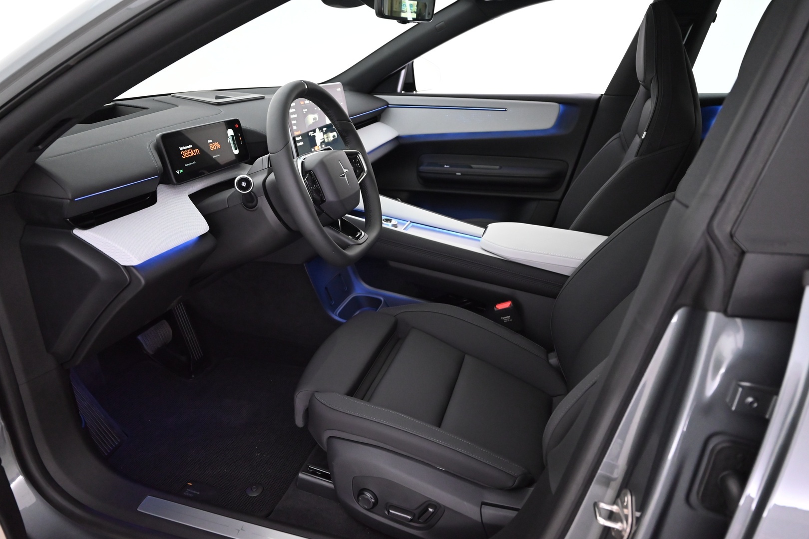 POLESTAR 4 2026