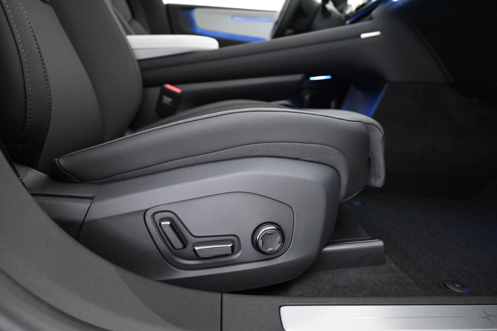 POLESTAR 4 2026